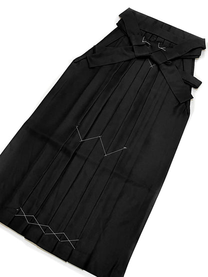 Women Hakama 3PCS Gift Set, Pure Black Traditional Hakama Skirt, Koshi Himo, Floral Hair Accessory