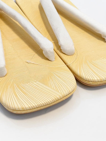 Men's White Straps Setta, Kimono Sandals, EU 39-49, with Tabi Socks and Kinchaku Bag, Men's Kimono Accessory Gift Set